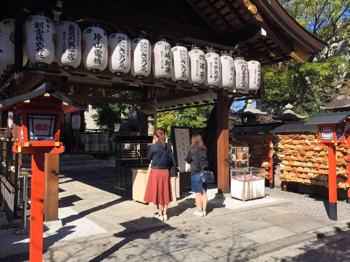 小人走開！日本「斬惡緣神社」超夯，繪馬怨念深：老公跟小三分手、主管調走