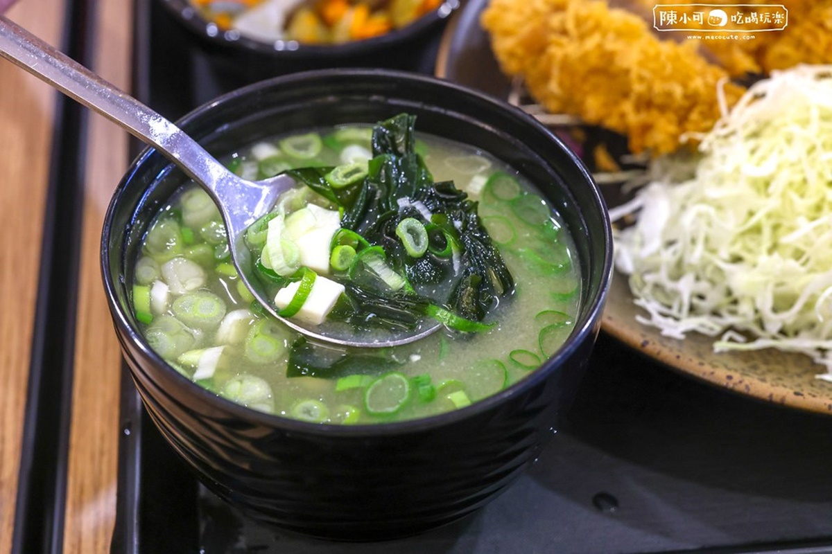 免費續飯、加高麗菜！169元起無限吃到飽，號稱全台最狂「日式豬排」