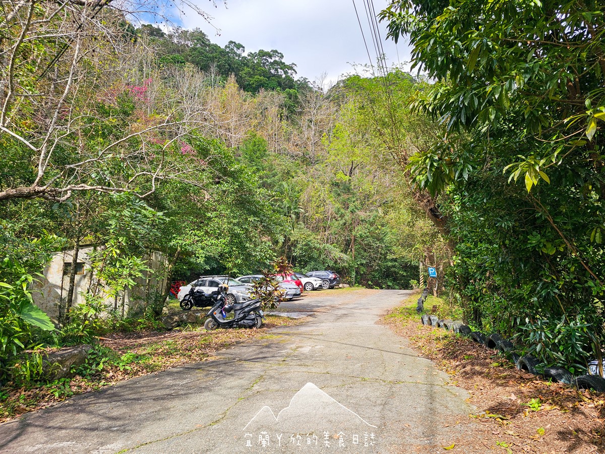 宜蘭也有泡麵土地公！隱藏景點免費吃泡麵、看海景，全台泡麵土地公一次看