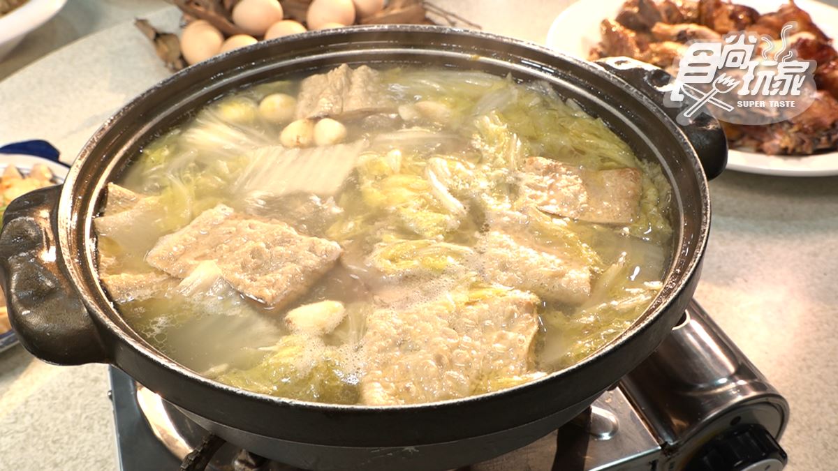 百年「銷魂火燒蝦仁飯」！林莎、卞慶華吃台南美食｜2/20《天菜就醬吃》店家資訊