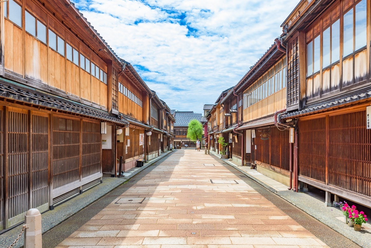 石川縣不只金澤好玩！加賀溫泉泡祕湯，加映爆餡蟹肉小吃、職人DIY