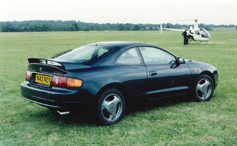 豐田Celica GT四（1994  -  1999）。