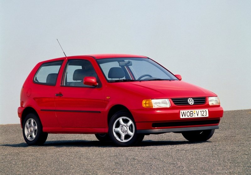 1994年，Volkswagen推出第三代The Polo，技術上大為躍進，成為同級首批具創新安全配備的車款之一。 圖／Volkswagen Taiwan提供