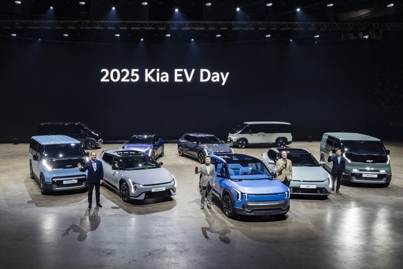 Kia EV4藉由2025 Kia EV Day正式發表。 摘自Kia