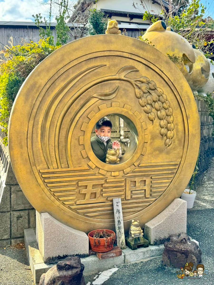 萬隻蛙蛙遍布全寺！福岡超趣味「青蛙寺」，必拍日版「九蛙疊像」還能求好運