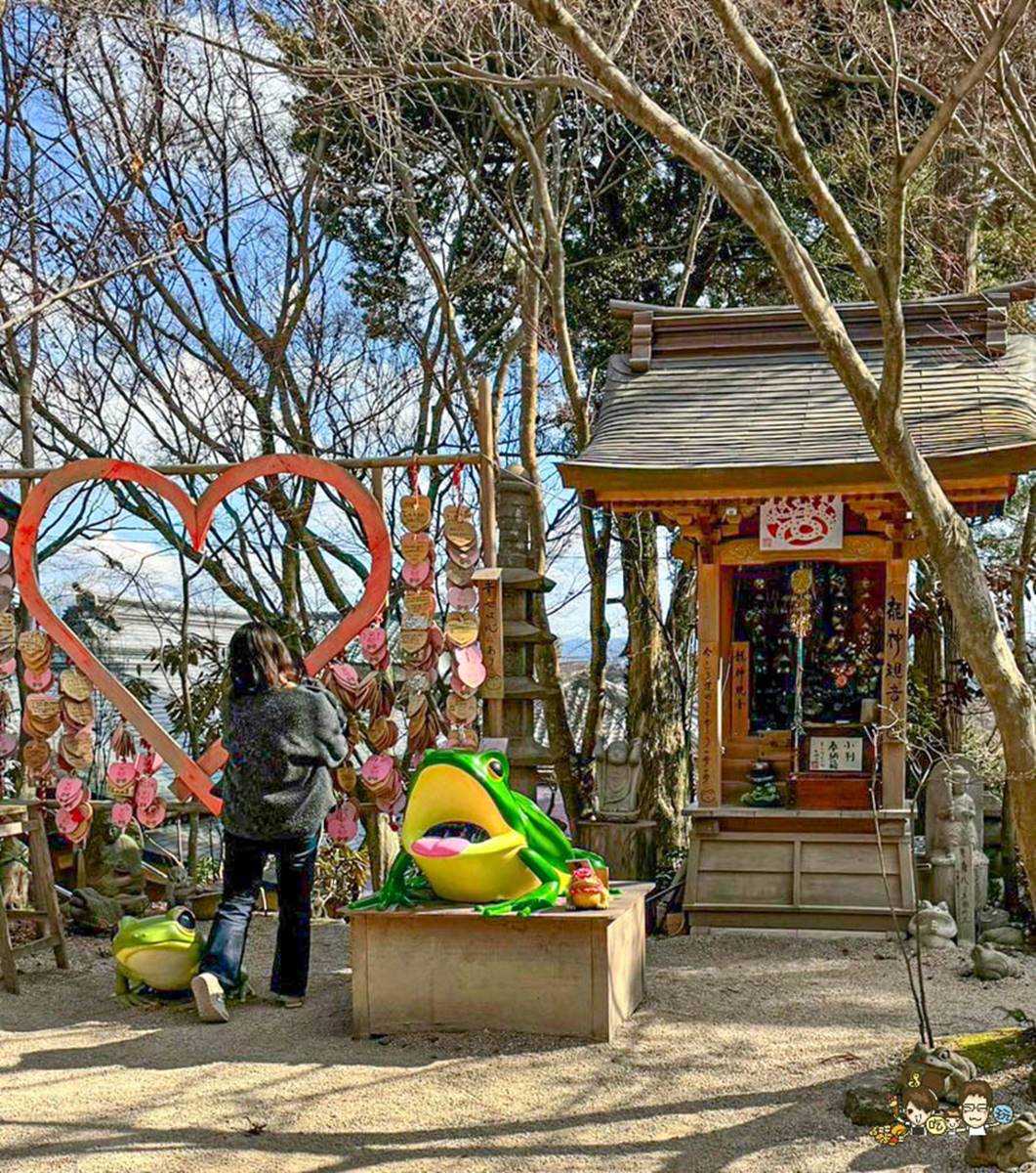 萬隻蛙蛙遍布全寺！福岡超趣味「青蛙寺」，必拍日版「九蛙疊像」還能求好運