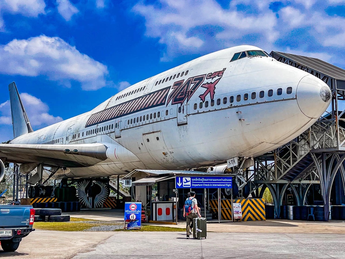 航空迷尖叫！整架波音747變身打卡夯點，快衝「駕駛艙」cos１日機長、吃下午茶