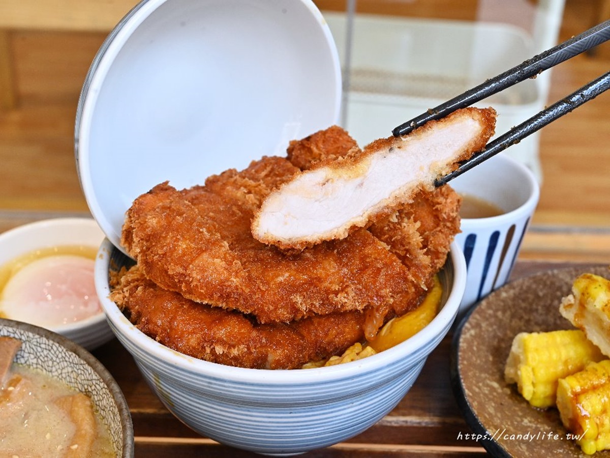 免費續飯湯、加高麗菜！台中首間「巨無霸炸豬排」太邪惡，狂嗑４公分厚究好豬