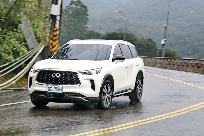 INFINITI QX60七人座休旅。 記者陳威任／攝影