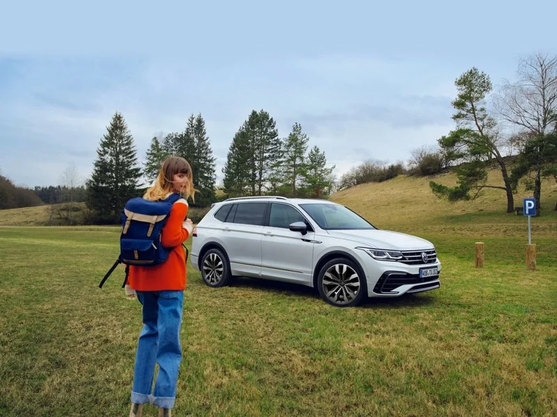 本月Tiguan Allspace春季限定優享價149.8萬元起，指定車型享零利率高額30期分期付款專案，入主再享第五年延長保固，最高優惠金額超過20萬元，敬邀消費者漫步至鄰近Volkswagen授權展示中心，徜徉於迷人德藝造車美學。 圖／Volkswagen Taiwan提供