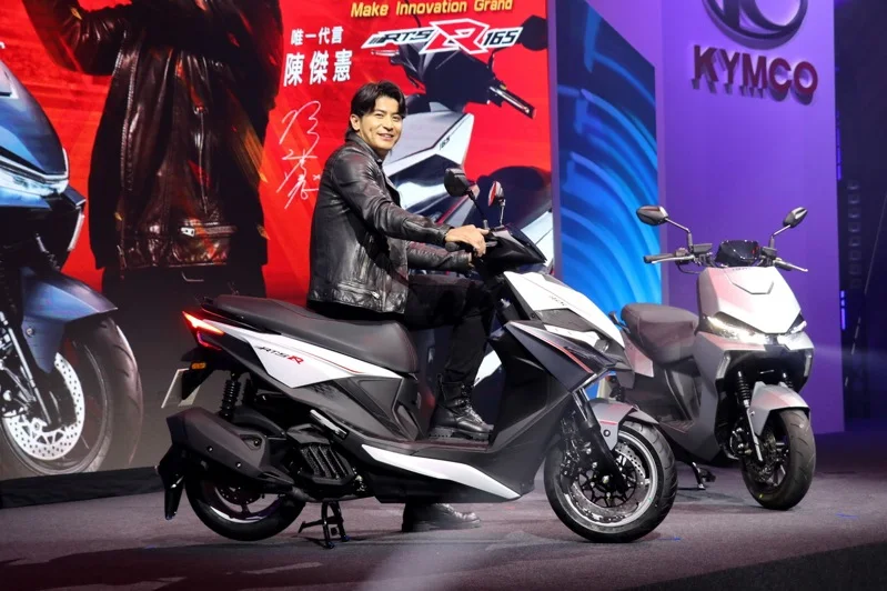 台灣隊長陳傑憲加持，新世代最強白牌燃油車RTS R165、新世代頂級豪華電車MiG9重磅登板。 記者陳威任／攝影